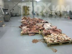 Химически стойкий промышленный пол в цехе переработки мяса